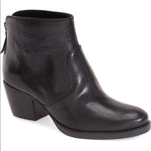 Nine West Bolt bootie